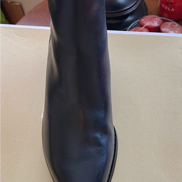 Michael Kors Kinlee booties - Picture 2 of 6